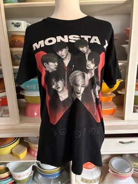 Monsta X K-Pop Black Graphic T-Shirt - Size Medium